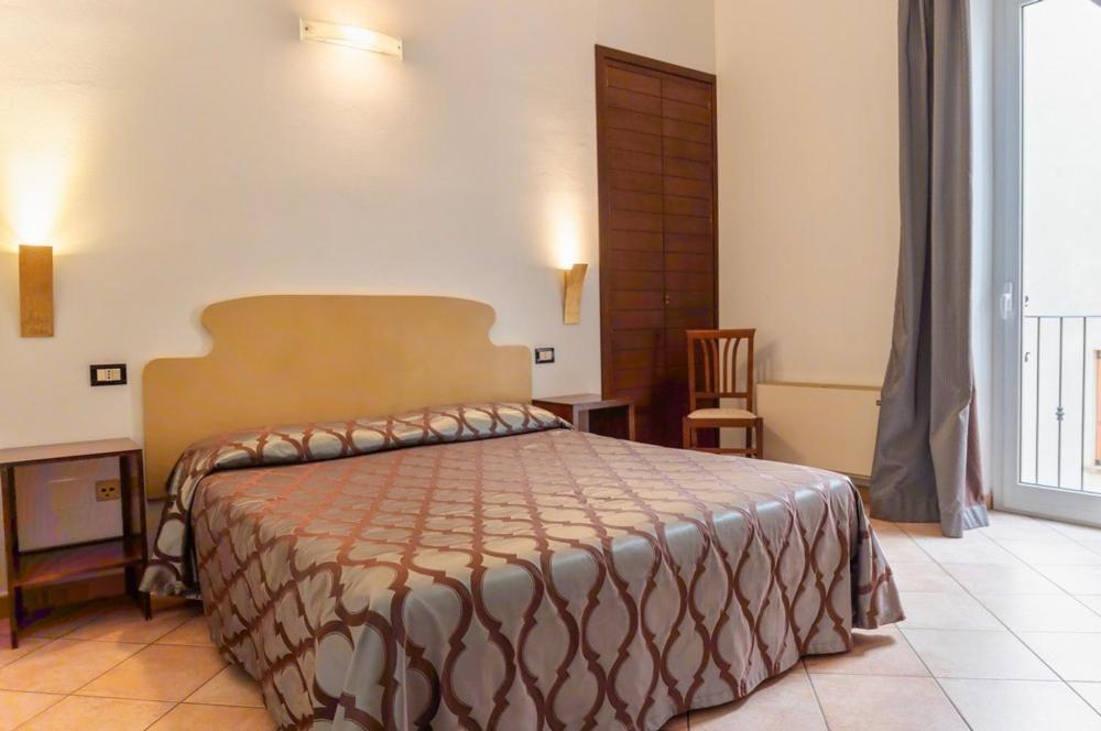 Hotel Rossi Манчіано Екстер'єр фото