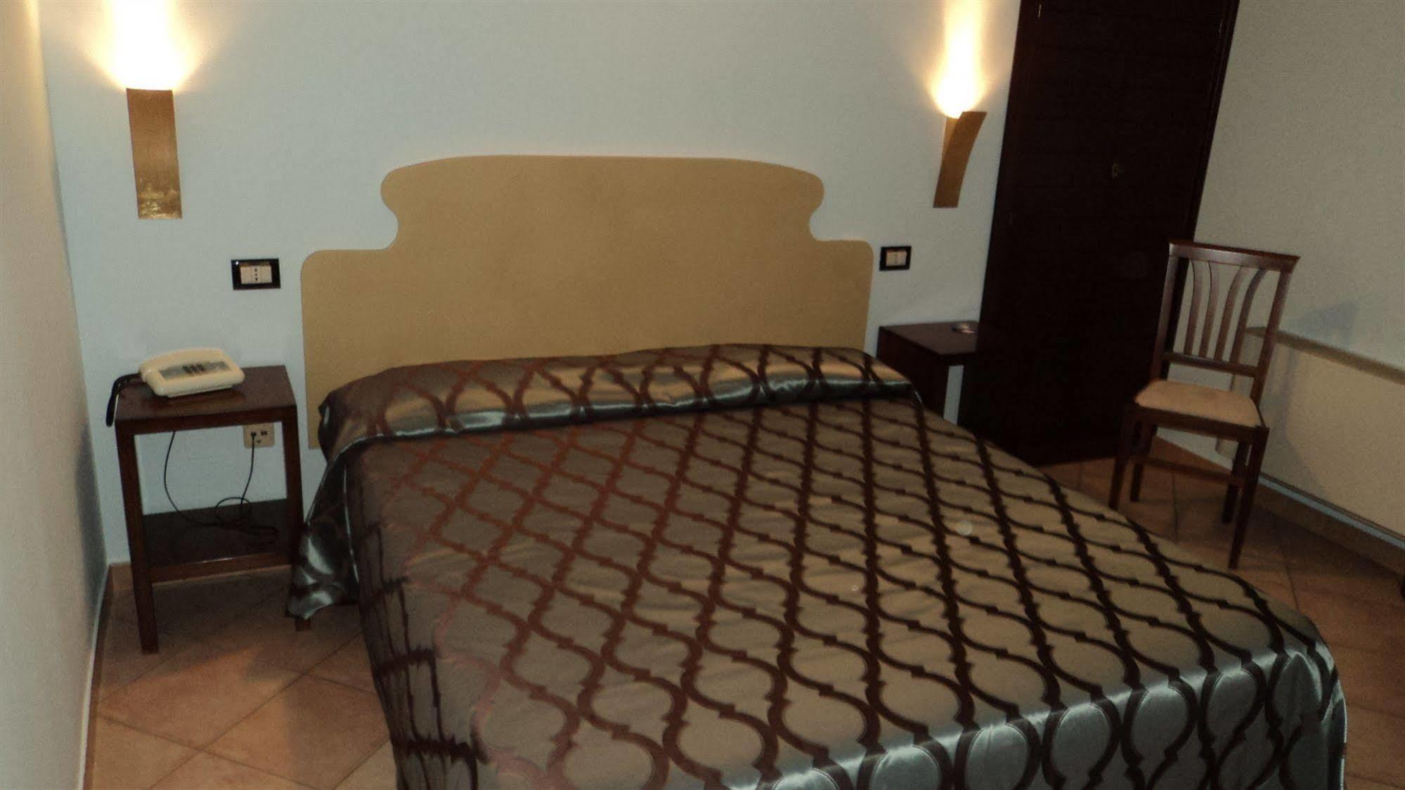 Hotel Rossi Манчіано Екстер'єр фото